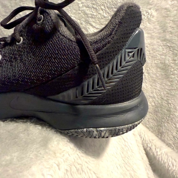 Nike Men Black Chrome Flytrap Zoom - Picture 10 of 11